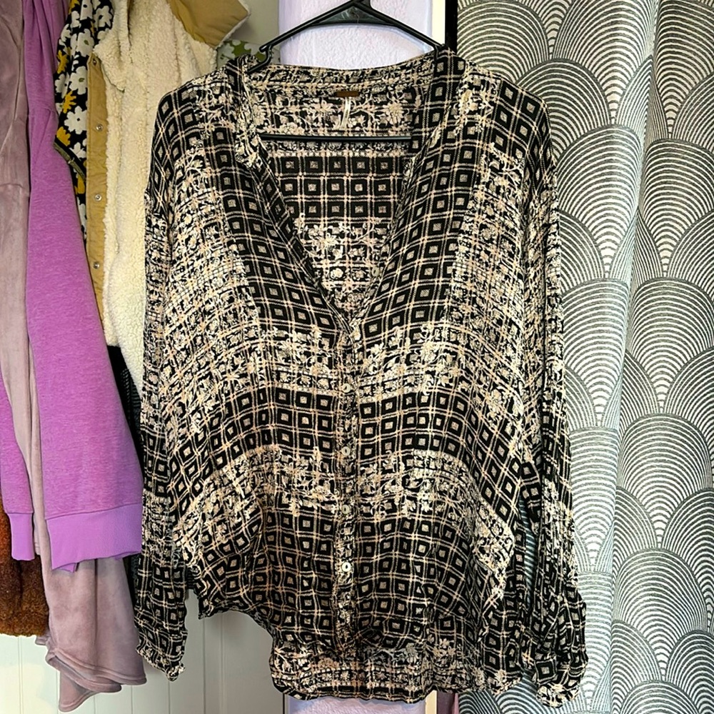 Free People Womens abstract Black Button down top Shirt, Navy, Size Large